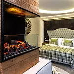 Block & Living Отель