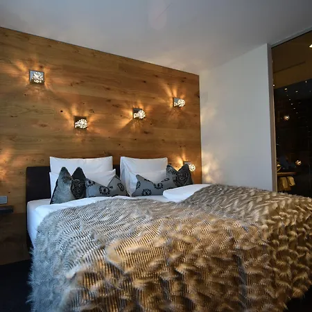 Block & Living Отель 4*