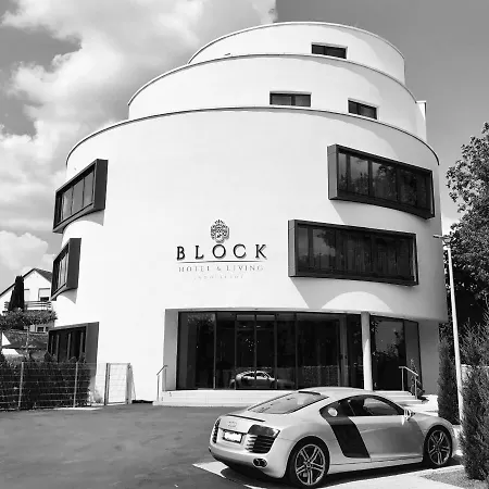 Отель Block & Living