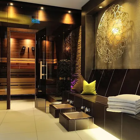 Block & Living Hotel