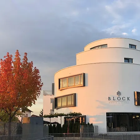 Block & Living 4*