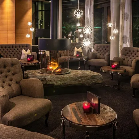 Block Hotel&living