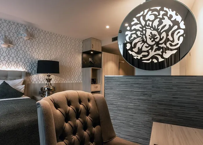 Block & Living Hotel 4*